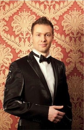 Портрет ведущего.